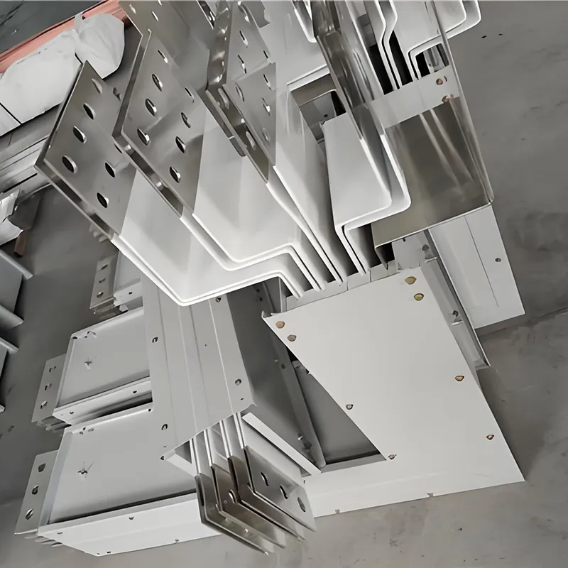 Autobus kanapkowy z przewodem miedzianym